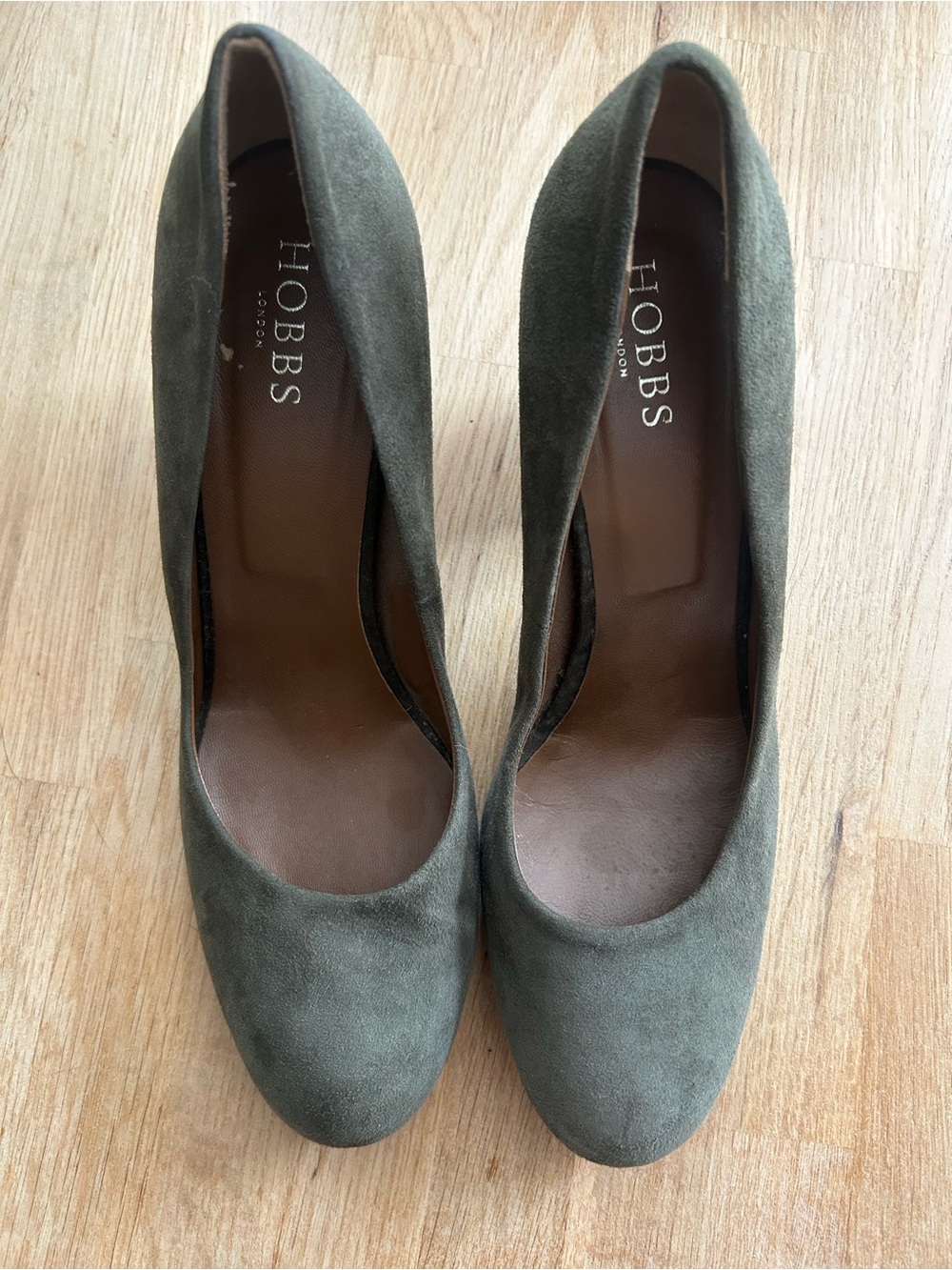 Hobbs Olive Suede Classic Round-Toe Pumps